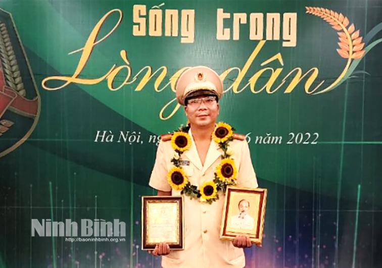 Trưởng Công an xã được vinh danh tiêu biểu toàn quốc