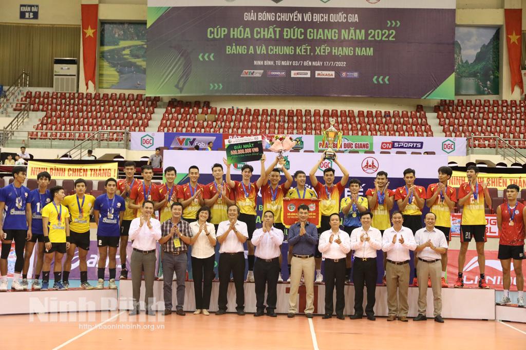 Tràng An Ninh Bình giành ngôi vô địch Giải bóng chuyền vô địch quốc gia Cúp Hóa chất Đức Giang 2022