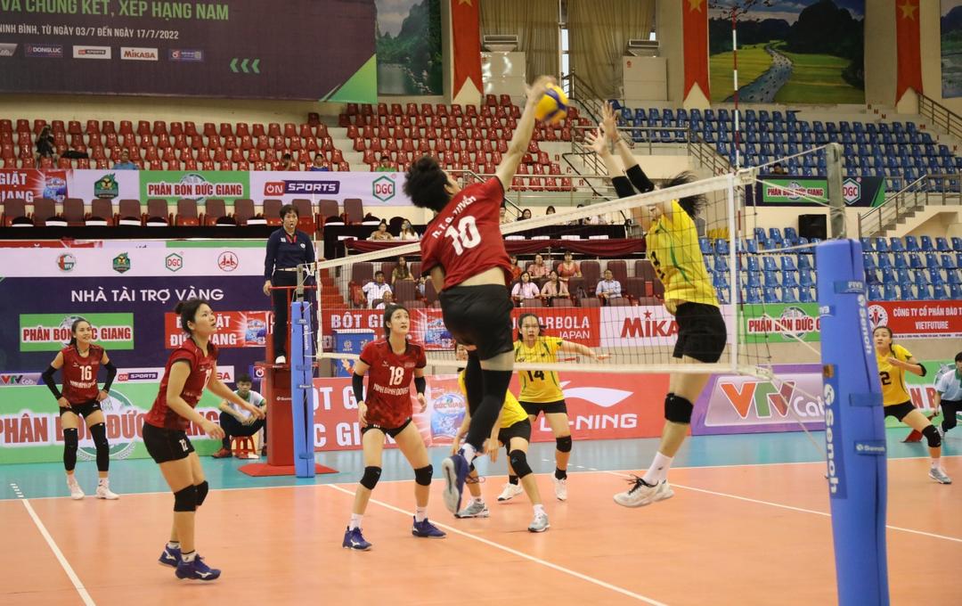 Ngày thi đấu thứ 4 Giải bóng chuyền VĐQG Cúp Hóa chất Đức Giang 2022: VTV Bình Điền Long An- Ninh Bình Doveco 3-2
