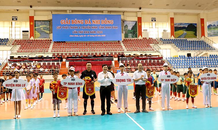 Khai mạc Giải bóng đá nhi đồng cúp Phát thanh- Truyền hình tỉnh Ninh Bình lần thứ XXIV