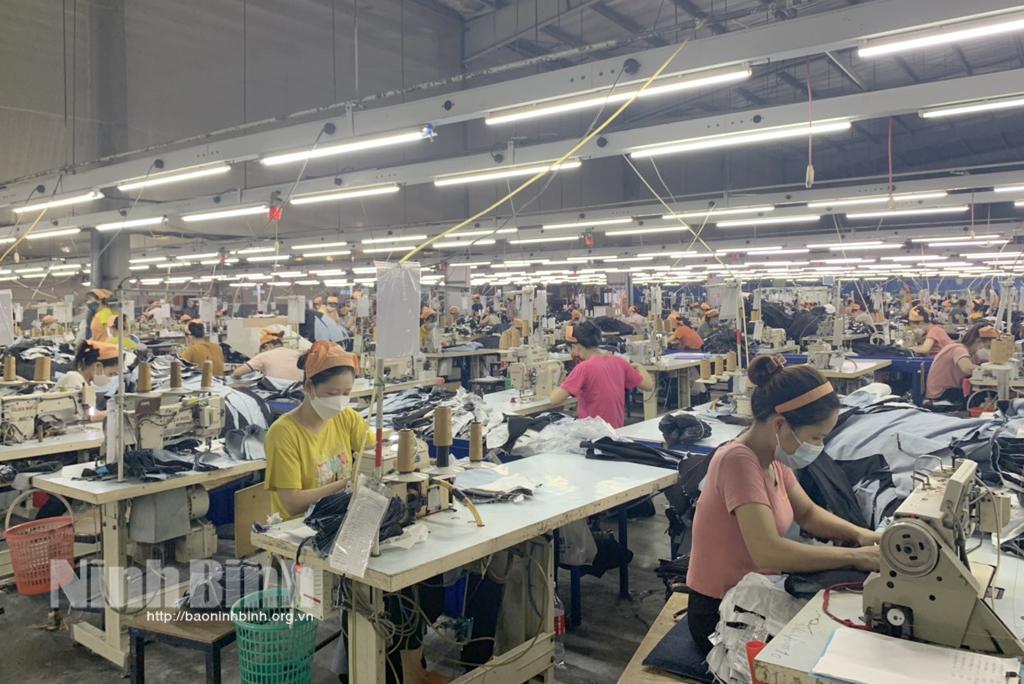 Công ty TNHH May Nien Hsing: Ổn định sản xuất kinh doanh, đảm bảo đời sống người lao động