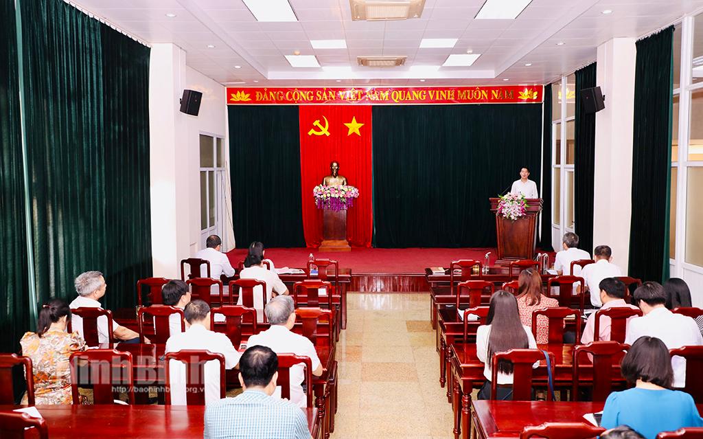 Đảng ủy Khối Cơ quan và Doanh nghiệp tỉnh tổ chức hội nghị báo cáo viên