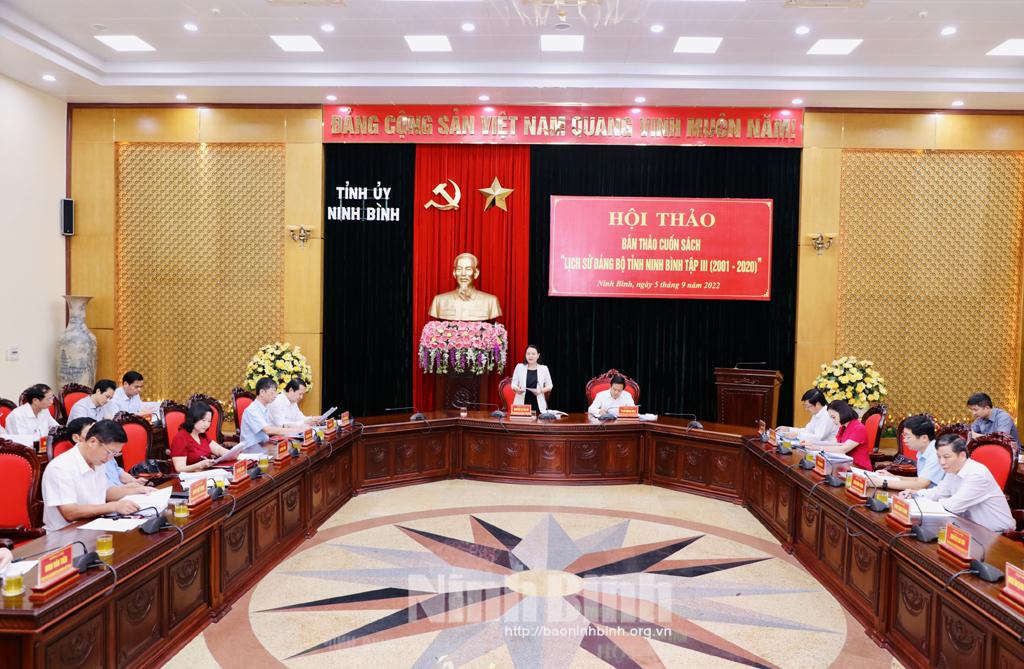 Hội thảo bản thảo cuốn sách "Lịch sử Đảng bộ tỉnh Ninh Bình tập III (2001-2020)"