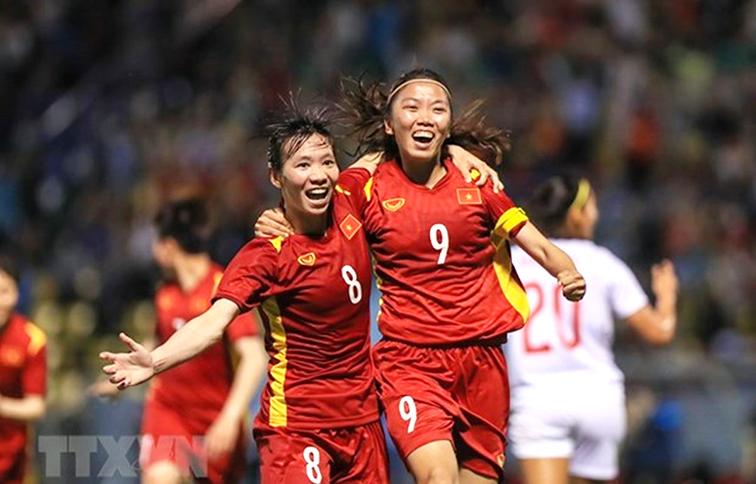 Lãnh đạo CLB Bồ Đào Nha đánh giá cao tiền đạo Hùynh Như thế nào?