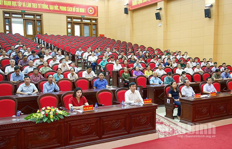 Ban Thường trực Ủy ban MTTQ Việt Nam huyện Gia Viễn đối thoại với cán bộ làm công tác mặt trận cấp cơ sở năm 2022