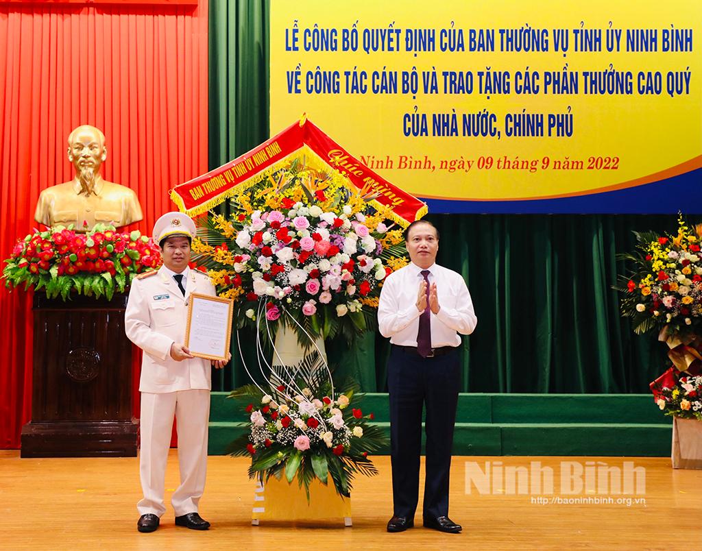 Công bố quyết định của Ban Thường vụ Tỉnh ủy đối với Giám đốc Công an tỉnh