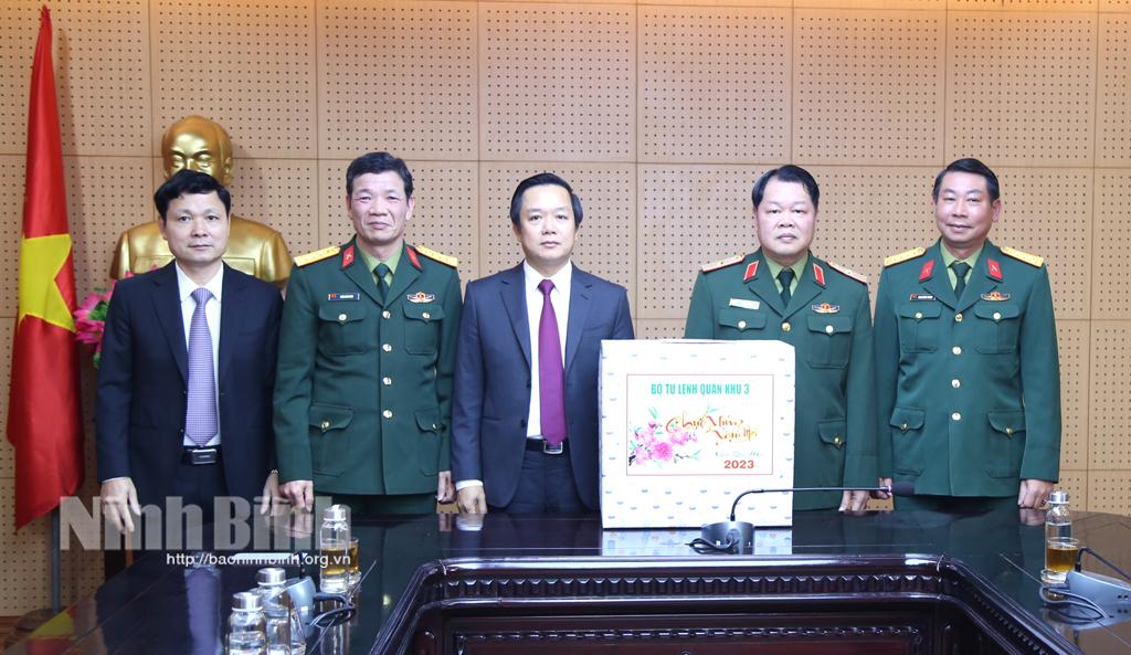 Các đoàn đại biểu chúc Tết Tỉnh ủy, HĐND, UBND, Ủy ban MTTQ Việt Nam tỉnh