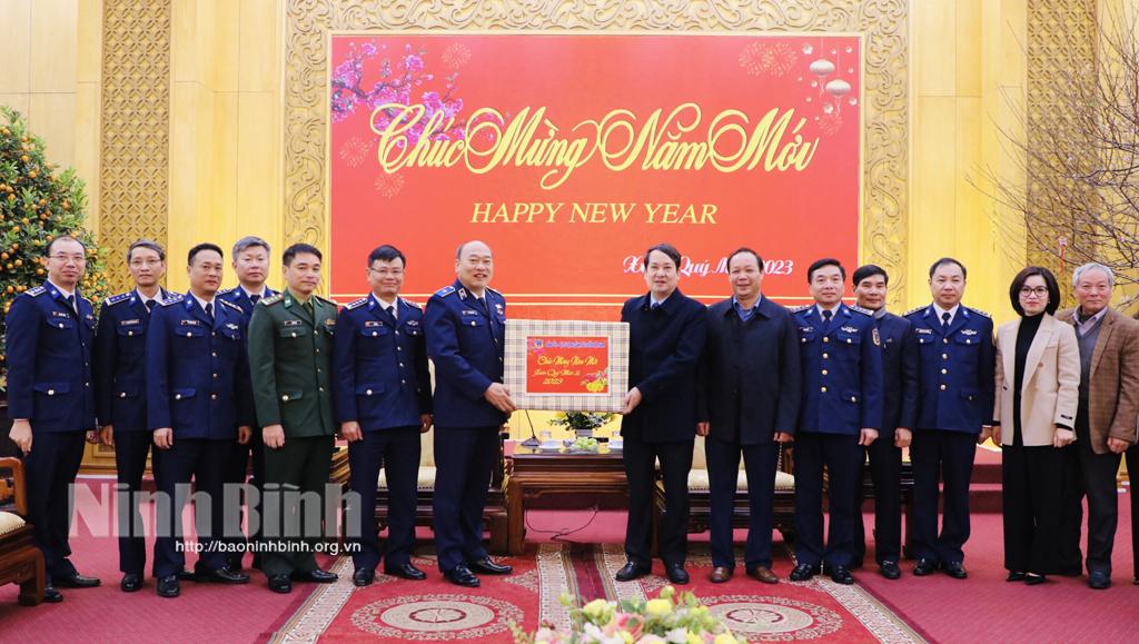 Bộ Tư lệnh Cảnh sát biển thăm, chúc Tết tỉnh Ninh Bình