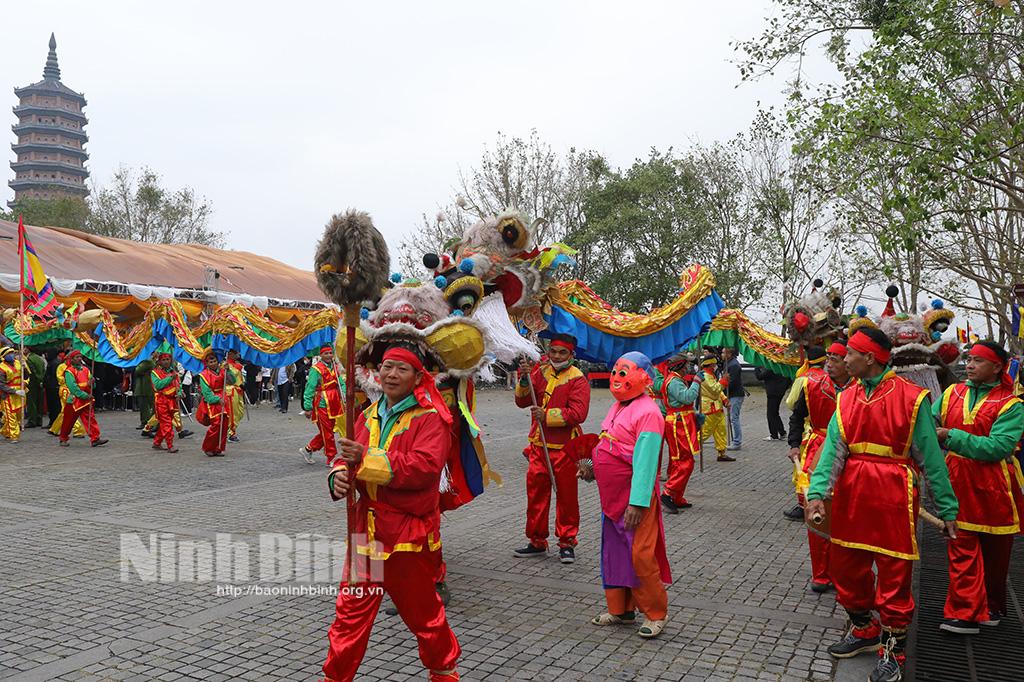 Duy trì ý nghĩa tốt đẹp của lễ hội mùa Xuân