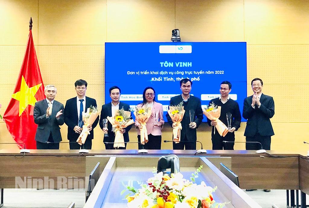 Ninh Bình thuộc top 5 địa phương cung cấp dịch vụ công trực tuyến tốt nhất năm 2022