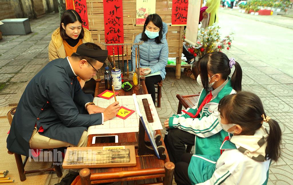 "Không gian chợ Tết xưa" góp phần giữ gìn và lan tỏa giá trị văn hóa truyền thống