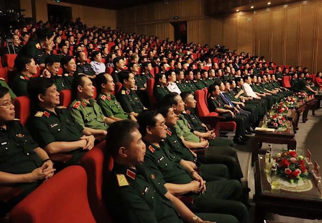 Khai mạc hội diễn nghệ thuật chuyên nghiệp về đề tài quốc phòng toàn dân năm 2023