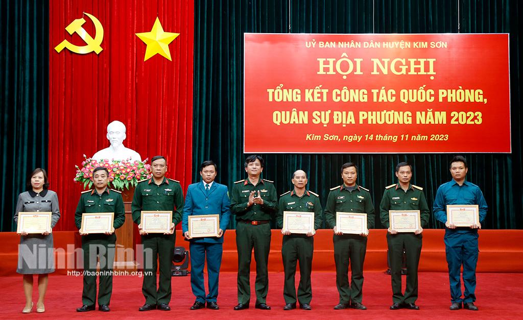 Kim Sơn tổng kết công tác quốc phòng, quân sự địa phương năm 2023
