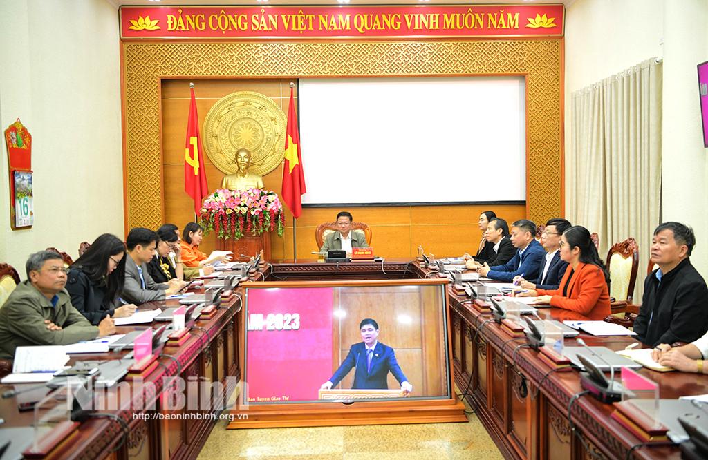 Hội nghị trực tuyến báo cáo viên Trung ương tháng 11