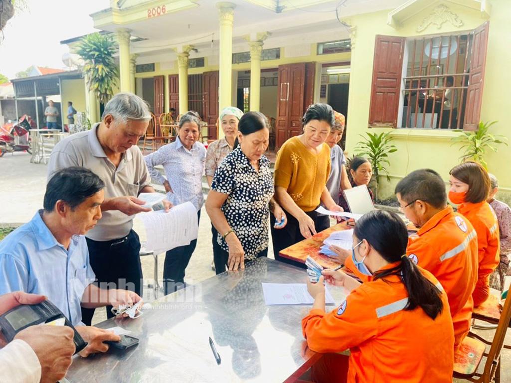 Thay đổi lịch ghi chỉ số công tơ điện để phục vụ khách hàng tốt hơn