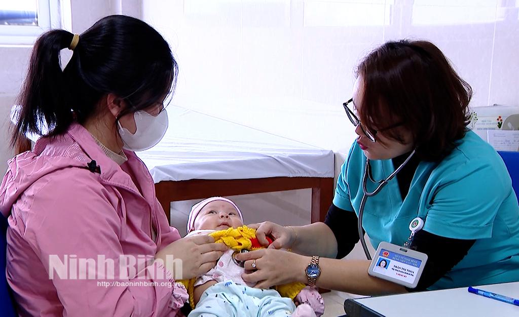 Bệnh viện Sản Nhi Ninh Bình: Nâng cao chất lượng khám dinh dưỡng