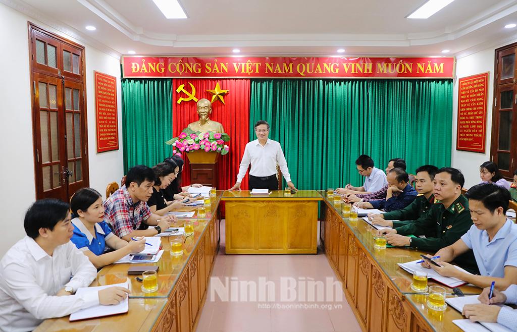 Giao ban công tác báo chí, tuyên truyền tháng 10