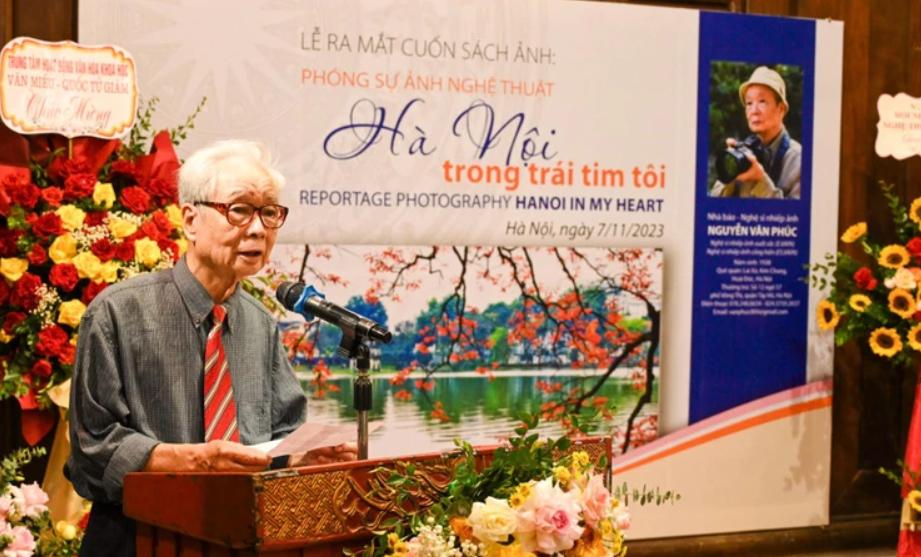 Ra mắt cuốn sách phóng sự ảnh nghệ thuật "Hà Nội trong trái tim tôi"