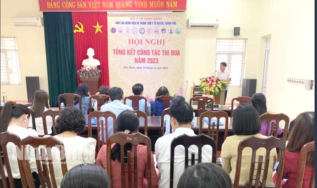Khối các bệnh viện và trung tâm y tế huyện, thành phố tổng kết công tác thi đua năm 2023