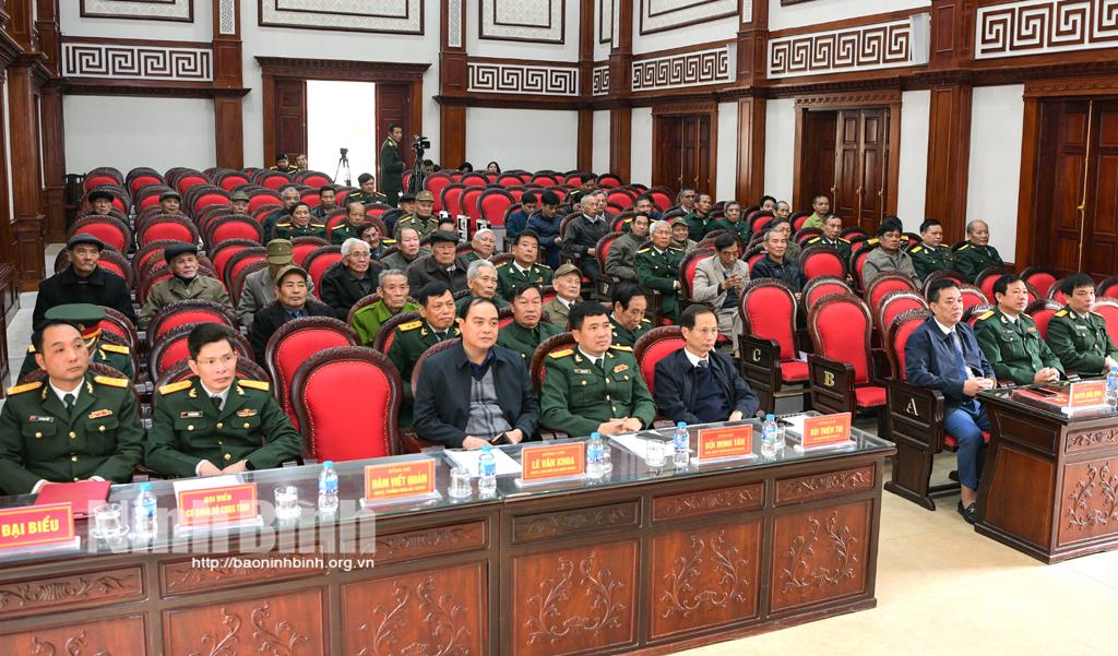 Hoa Lư gặp mặt cán bộ quân đội nghỉ hưu, nghỉ công tác nhân kỷ niệm ngày thành lập Quân đội nhân dân Việt Nam