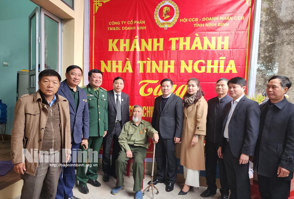 Khánh thành, bàn giao Nhà tình nghĩa cho gia đình cựu chiến binh tại Kim Sơn