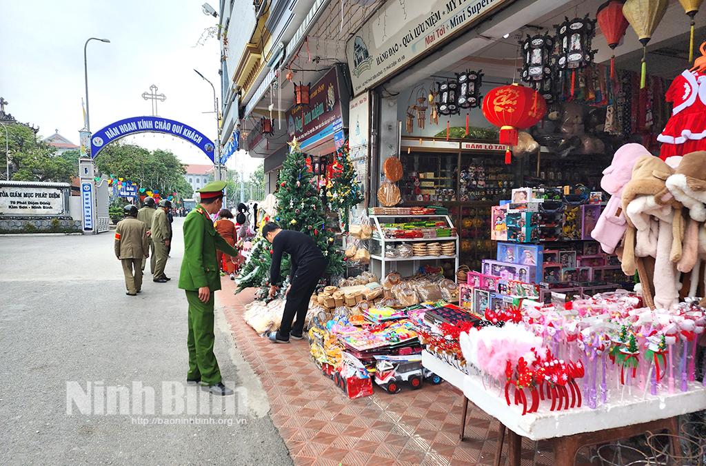 Công an huyện Kim Sơn sẵn sàng đảm bảo an toàn dịp lễ Noel