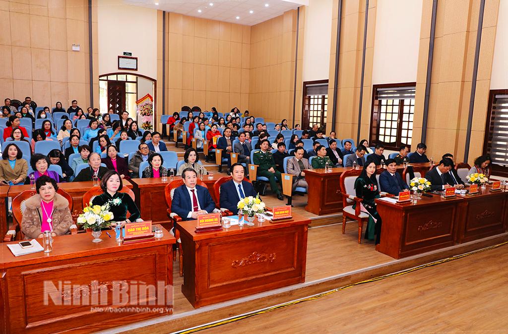 Hội Liên hiệp Phụ nữ tỉnh đón nhận Huân chương Độc lập hạng Nhất