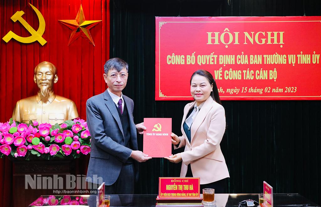 Công bố Quyết định của Ban Thường vụ Tỉnh ủy về công tác cán bộ