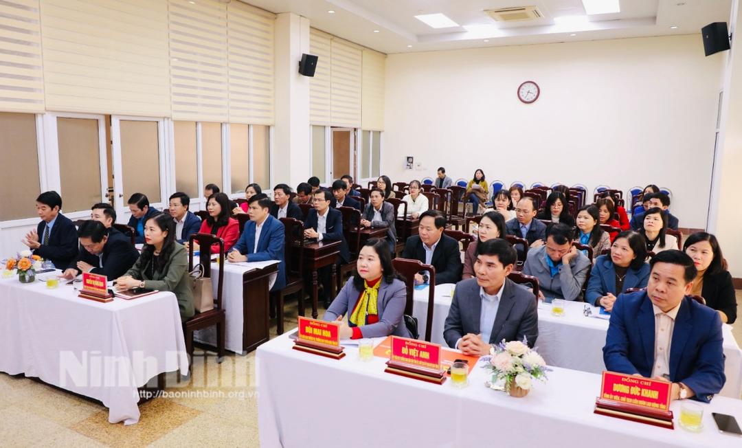 Ký kết chương trình phối hợp giữa Đảng ủy Khối Cơ quan và Doanh nghiệp tỉnh - Liên đoàn Lao động tỉnh