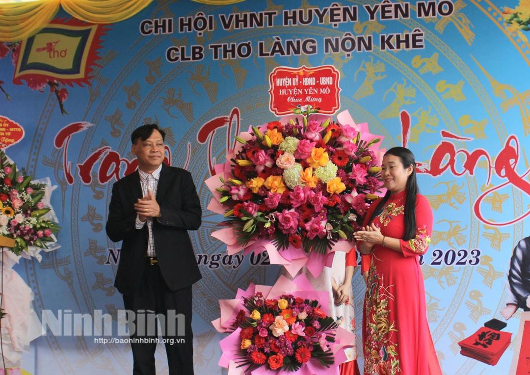 Chương trình "Trang thơ hội làng" tại Yên Mô