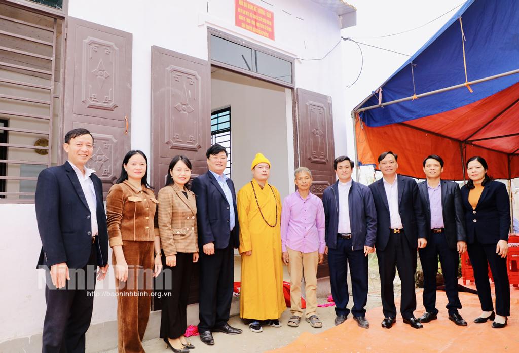 Khánh thành nhà Đại đoàn kết lương-giáo cho hộ nghèo tại xã Yên Hòa