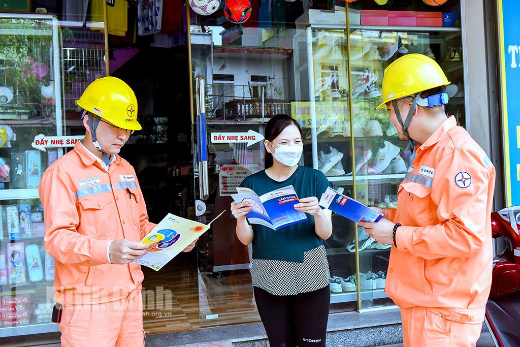 Công ty Điện lực Ninh Bình: Nâng cao chất lượng công tác kiểm tra, giám sát mua, bán điện