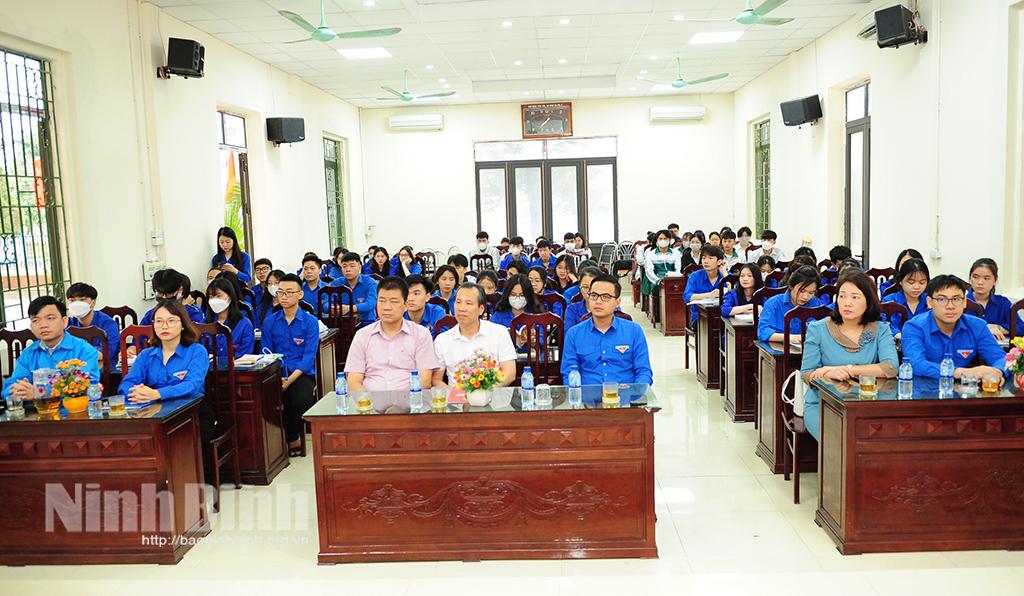 Hoa Lư khai giảng lớp bồi dưỡng nhận thức về Đảng cho đoàn viên ưu tú