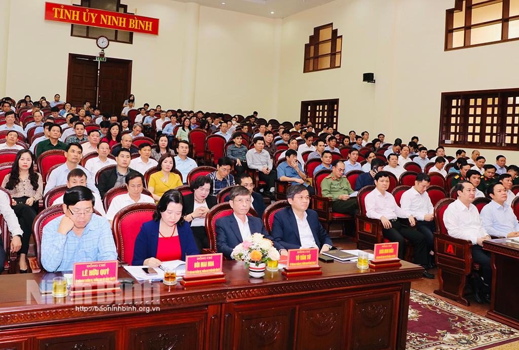 Quán triệt, triển khai các văn bản của Bộ Chính trị, Ban Bí thư