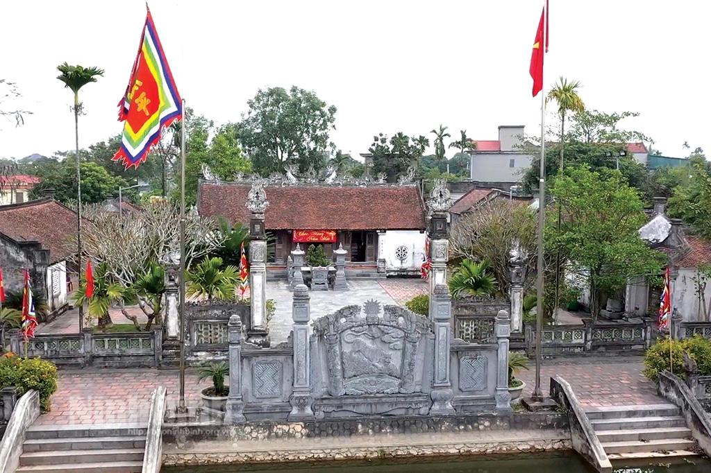 Gia Phương tích cực chuẩn bị cho ngày khai hội