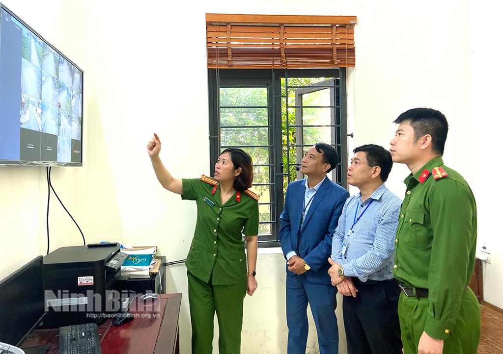 Phường Tây Sơn, camera an ninh góp phần đảm bảo an ninh trật tự