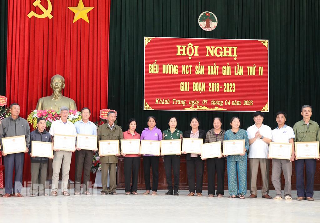 Biểu dương người cao tuổi sản xuất giỏi xã Khánh Trung giai đoạn 2018-2023