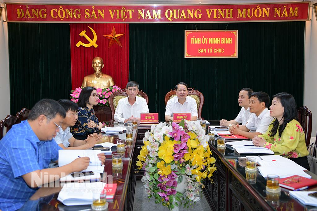 Ban Tổ chức Trung ương lấy ý kiến góp ý sửa đổi, bổ sung Quy định 132 của Bộ Chính trị