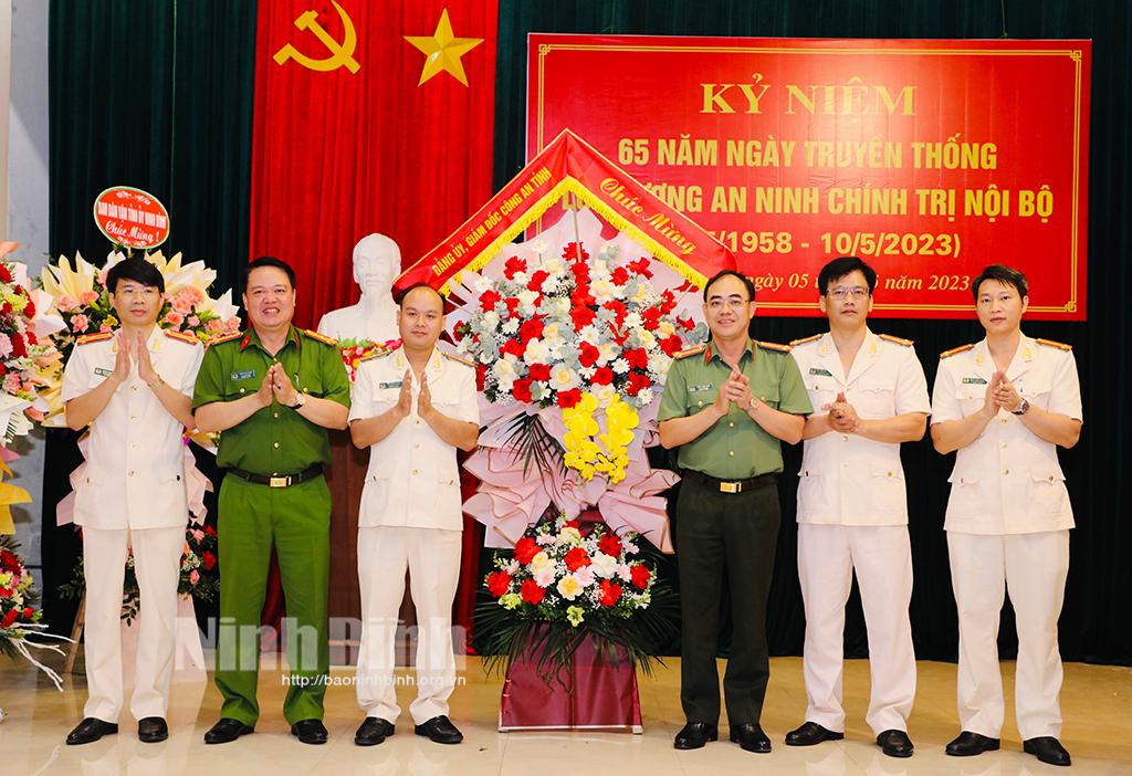 Kỷ niệm 65 năm Ngày truyền thống lực lượng an ninh chính trị nội bộ