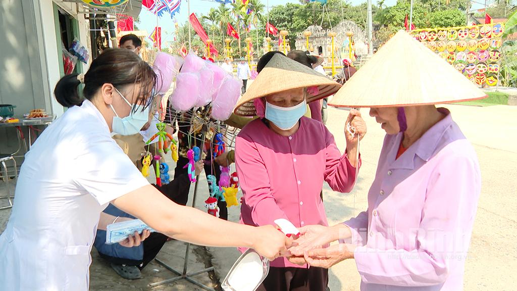 Tăng cường quản lý, cách ly ca bệnh COVID-19 và người tiếp xúc gần