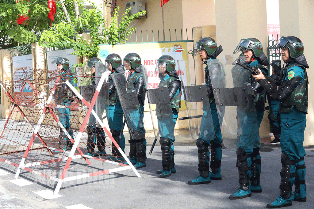 Bế mạc diễn tập chiến đấu 6 phường, xã trong khu vực phòng thủ năm 2023