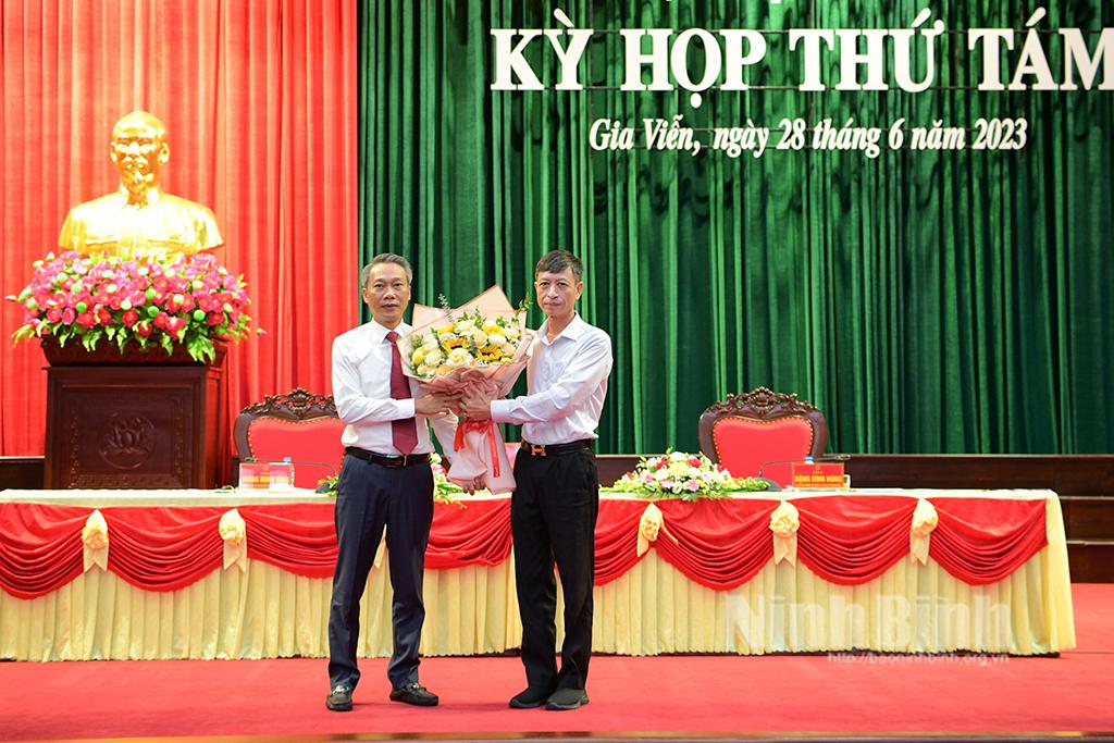 HĐND huyện Gia Viễn bầu chức danh Chủ tịch UBND huyện nhiệm kỳ 2021-2026