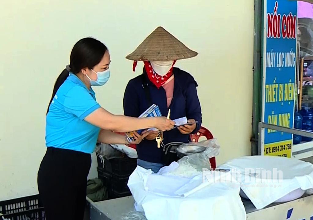 Tích cực tham gia BHYT để được hưởng nhiều quyền lợi trong khám, chữa bệnh