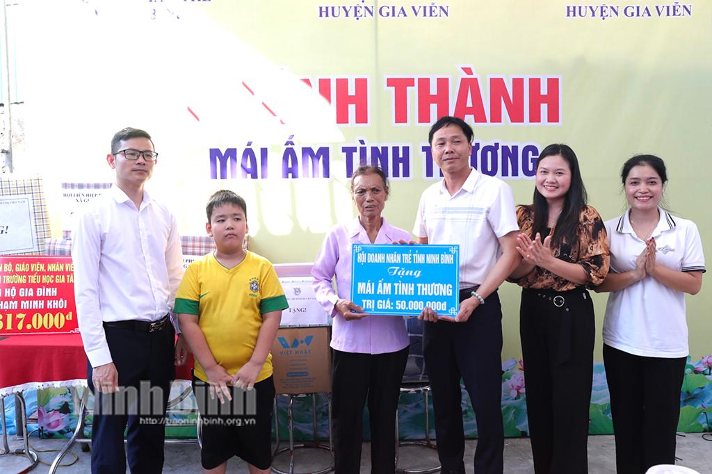 Khánh thành nhà Mái ấm tình thương cho phụ nữ nghèo tại xã Gia Tân