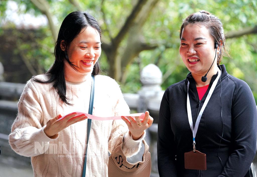 Con người văn hóa làm nên giá trị thương hiệu du lịch Ninh Bình