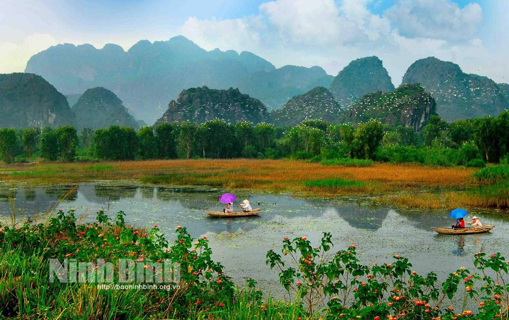 Ninh Bình đẩy mạnh phát triển du lịch, xây dựng thương hiệu trên cơ sở khai thác hợp lý tài nguyên thiên nhiên, lịch sử, văn hóa