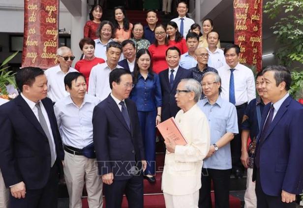 Chủ tịch nước Võ Văn Thưởng dự Lễ giới thiệu tác phẩm "Còn có ai người khóc Tố Như"