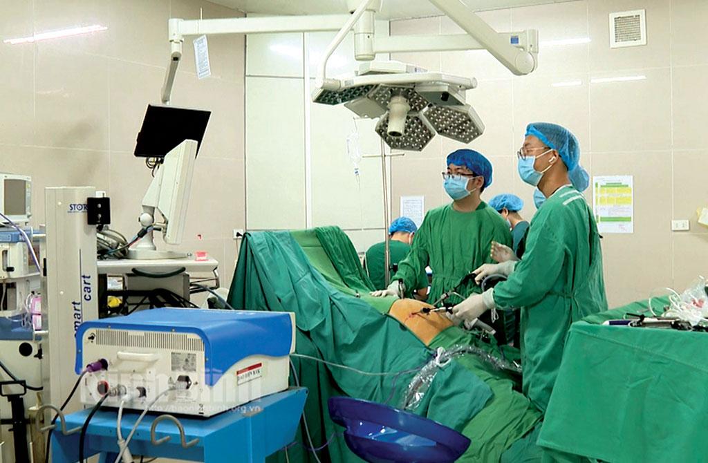 Ngành Y tế Ninh Bình nỗ lực "giữ chân" nguồn nhân lực khu vực công - (Kỳ I): Vai trò nguồn nhân lực trong phát triển ngành Y tế