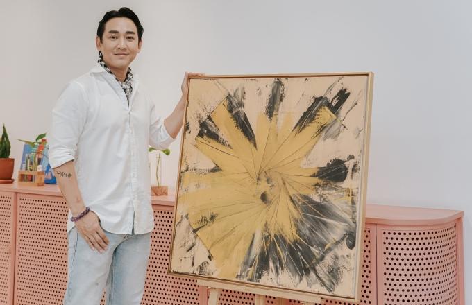 Hứa Vĩ Văn triển lãm 20 bức họa "Vùng vênh"