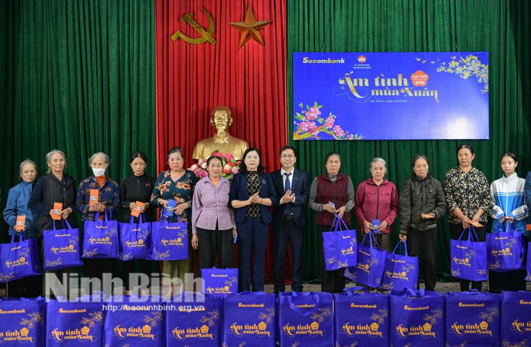 Tổ chức chương trình "Ấm tình mùa xuân" tại huyện Yên Khánh